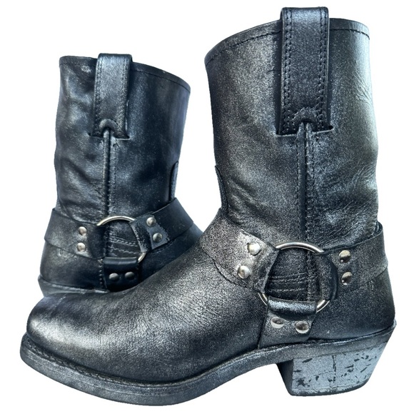 FRYE Harness 8R Biker Moto Motorcycle Short Ankle Bootie Boots Black Metallic 8 - Picture 3 of 7
